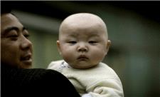 رواج مُدی عجیب در میان والدین چینی؛ گرد کردن سر کودکان به هر قیمتی!