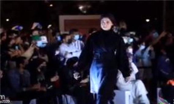 زنان مدلینگ عربستانی در نمایش مد روی صحنه رفتند