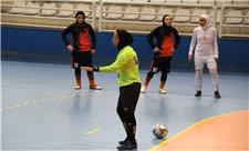 مدرس فوتبال بانوان :رویکرد فدراسیون برگزاری دوره‌های داوری برای زنان است