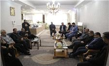 دیدار مشاور شهردار تهران و شهرداران مناطق 6 و 21 با خانواده شهید خدمت عبدالرضا داودی