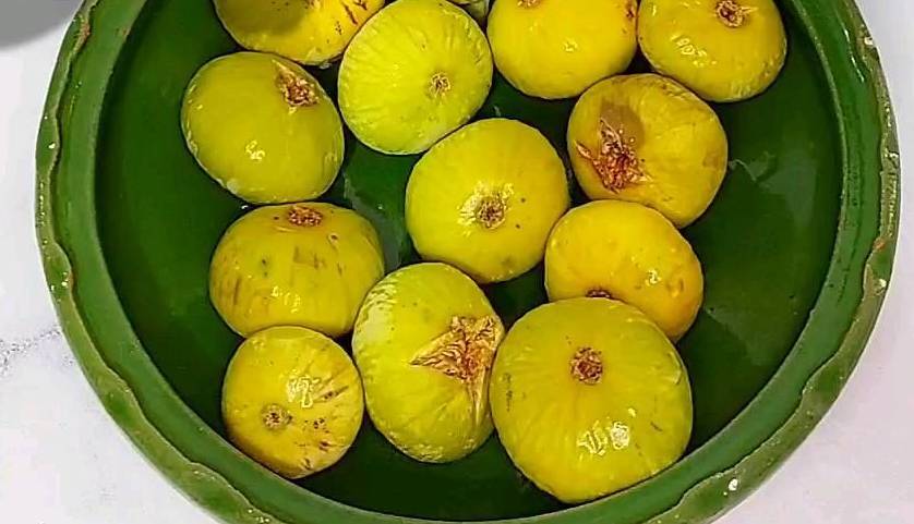 انجیر خمس گیلانی یک پیشنهاد شیرین و خوشمزه