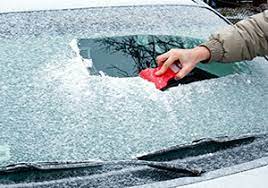 ترفندی برای رفع یخ زدگی شیشه های خودرو در زمستان