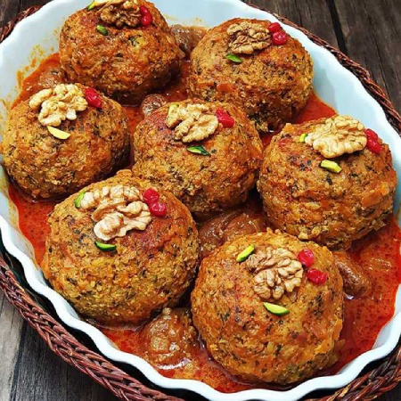 آریا بانو