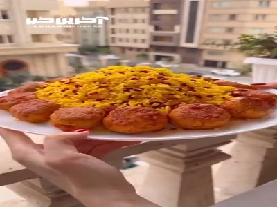 زرشک پلو با کوفته مرغ و زرشک؛ یک غذای مجلسی
