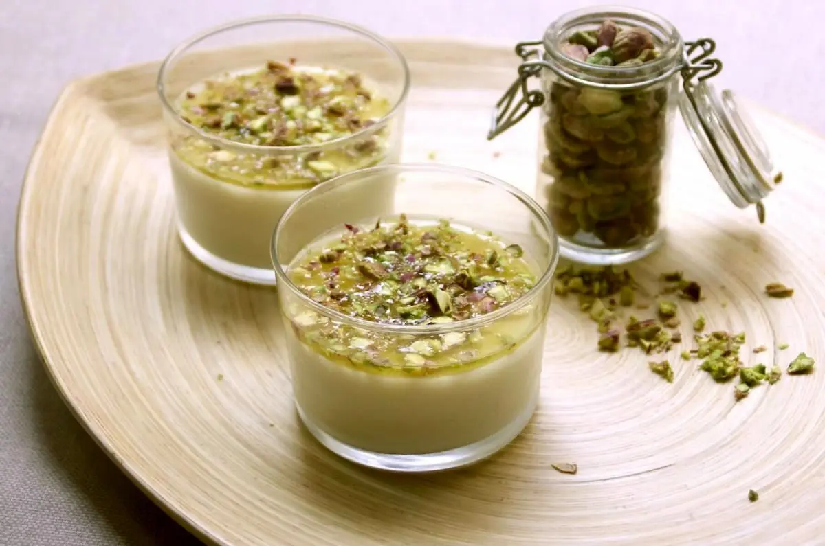 طرز تهیه لطیف‌ترین دسر پسته‌ای