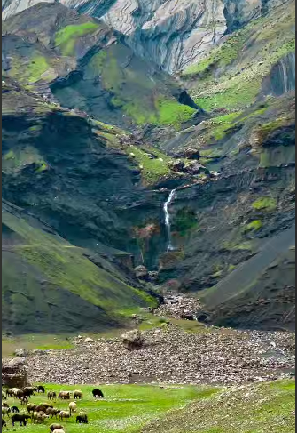 صحنه های زیبایی از راه شاهی لرستان
