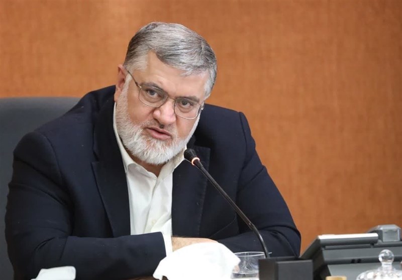 انتقاد استاندار تهران از بلیت‌فروشیِ کنسرت توسط وزارتخانه‌ها