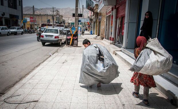 کودکان سرِ چهارراه‌ها نیازمند نیستند