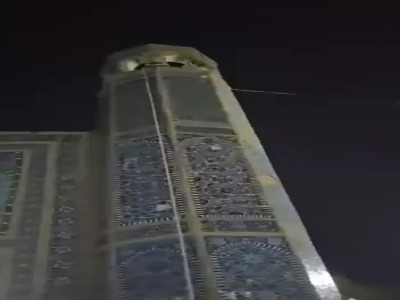 زلزله در افغانستان به مسجد کبود مزارشریف آسیب وارد کرد