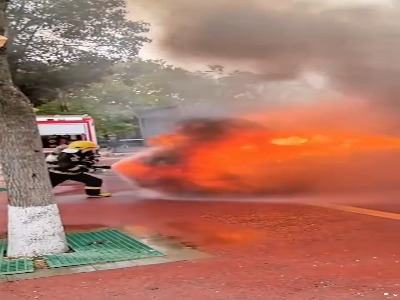 مسابقات هیجان انگیز و دیدنی آتش نشان‌ها