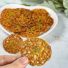 سوهان توری کنجدی، واقعاً از نمونه‌های بازاری هم خوش‌عطرتر و لذیذتر درمیاد