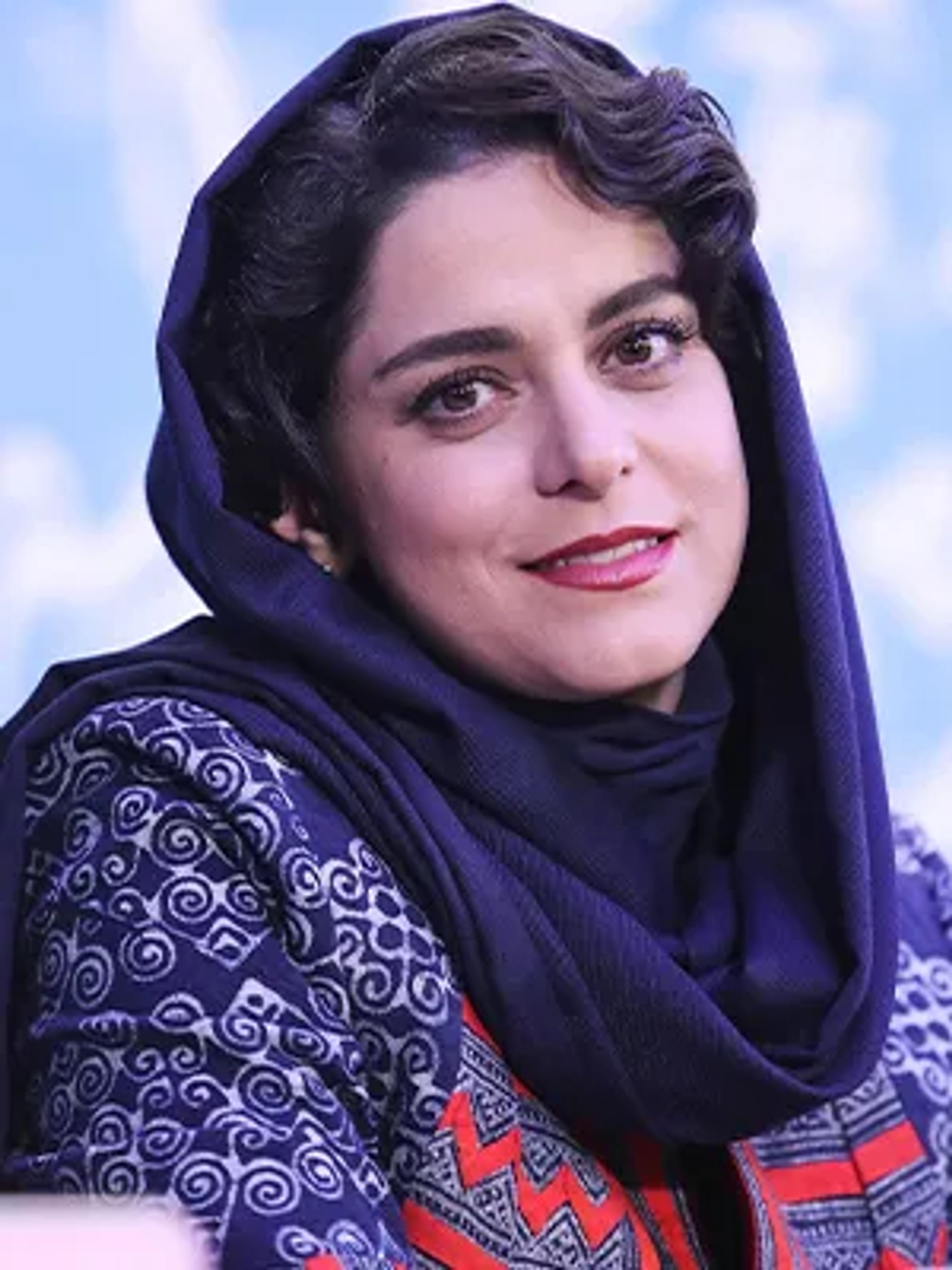 تصاویری از غزل شاکری و همسرش با یک ژست عاشقانه