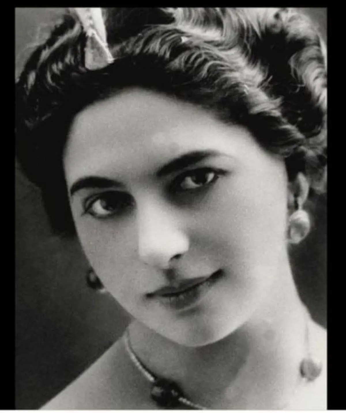 این زن رقاص مشهورترین جاسوس دنیا است/ ماتا هاری؛ دختری که با رقص فرماندهان را فریب می داد