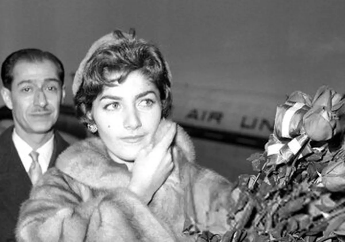 سفر در زمان؛ «شهناز پهلوی» به همراه عمه هایش «شمس و اشرف» در یک بازدید؛ اواخر دهه ۳۰