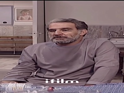 به دنیایی چنین جاهل باید گریست