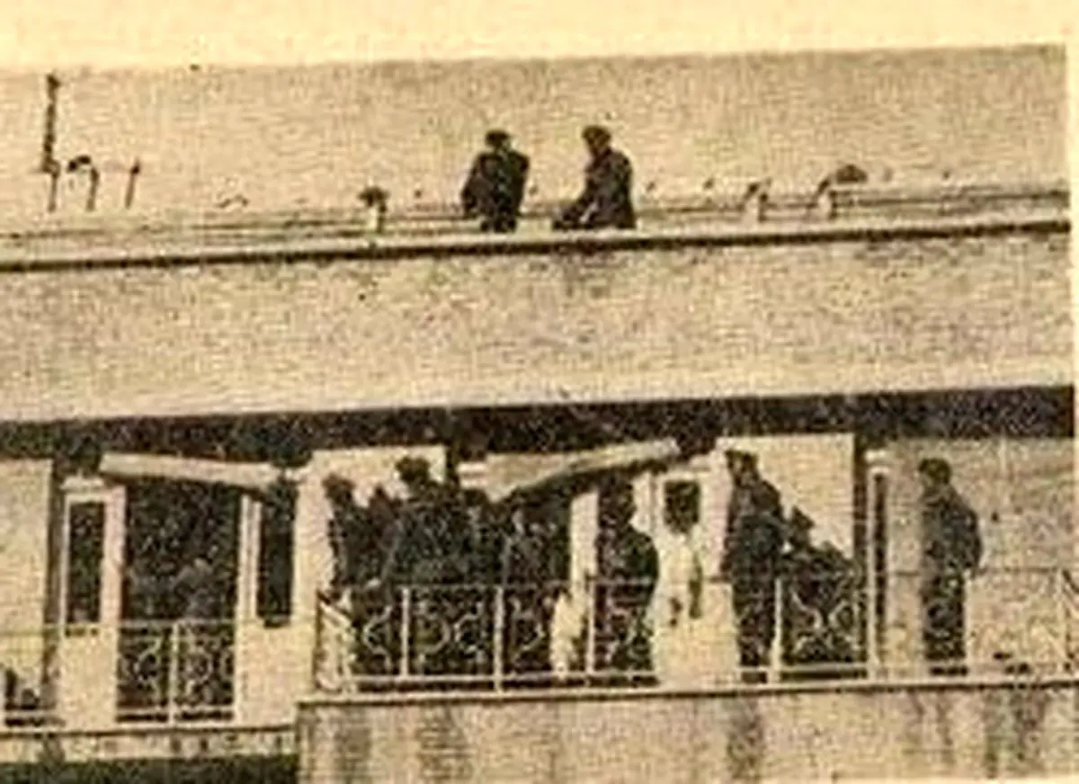 سرباز تهرانی بر سر مرخصی مافوقش را کشت و منطقه را به رگبار بست؛ آذر ۱۳۳۴