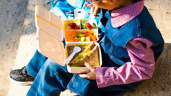 مواد غذایی مناسب کودکان که در مدرسه دچار ضعف نشوند