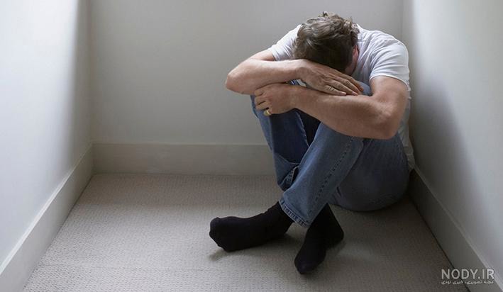 با کمترین بی‌توجهی به هم می‌ریزم