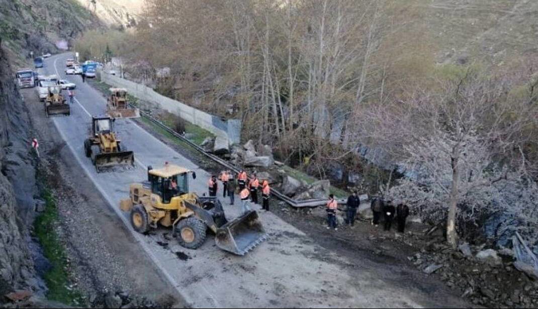 انسداد موقت محور چالوس به دلیل عملیات راهداری