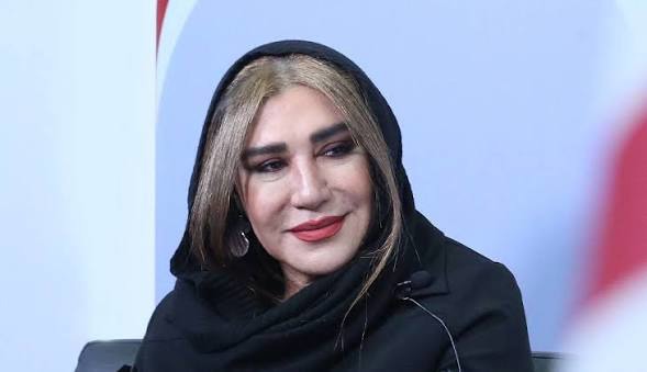 درخشش مرواریدها در استایل مجلل «نسیم ادبی»