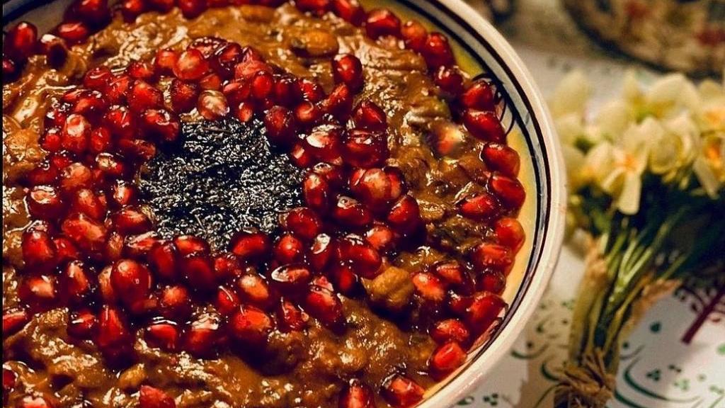 طرز تهیه آش انار یزدی، یک غذای سنتی با طعمی فراموش‌نشدنی