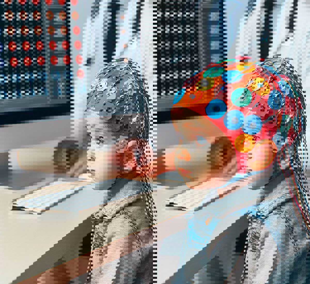 نحوه صحیح گرفتن نوار مغز از کودکان برا تشخیص تشنج چگونه است؟