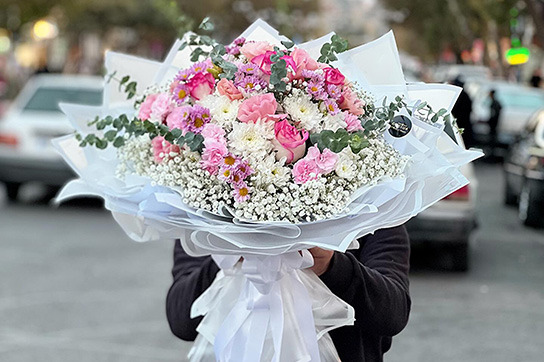 هدیه چهار هزار دلاری پدر ایرانی برای مادر فرزندش!