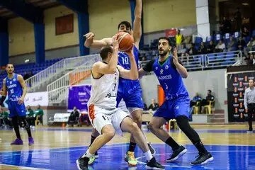 بازیکن استقلال تا اطلاع ثانوی محروم شد