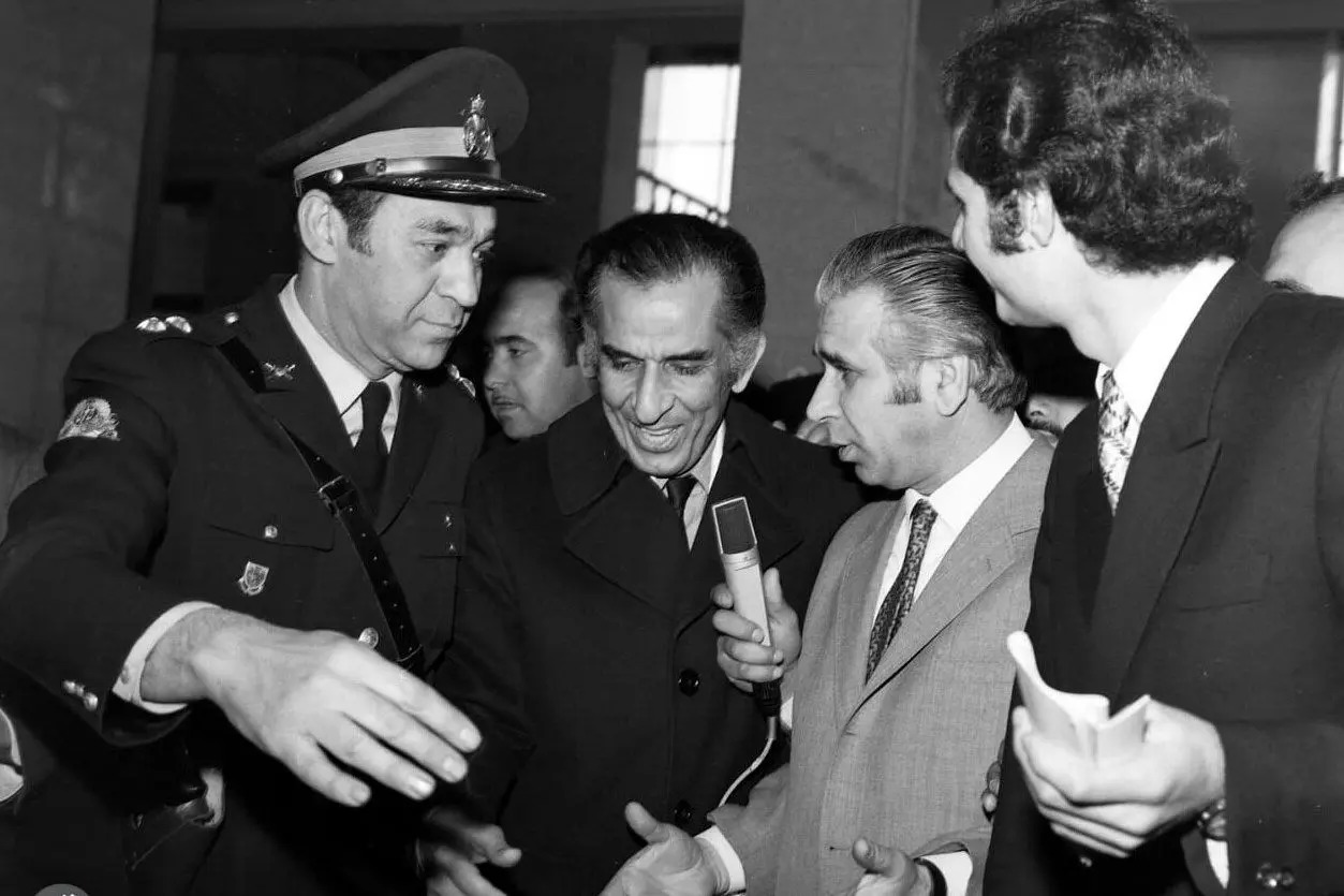 پایان گروگان‌گیری جمشید آموزگار در اتریش