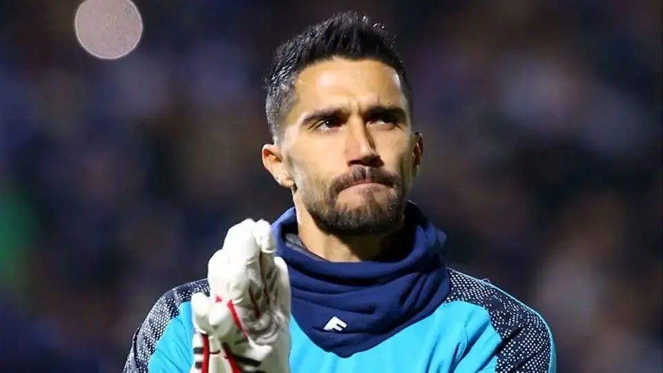 استوری تند سیدحسین حسینی علیه ساپینتو