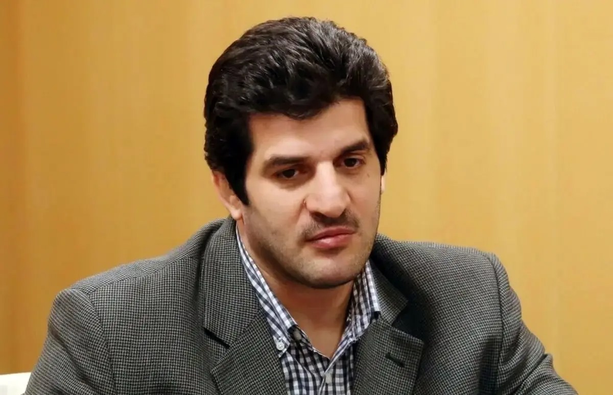 واکنش رسول خادم به اعتراض مردم به شرایط اقتصادی و خاکسپاری بهرام بیضایی در آمریکا/ تصاویر