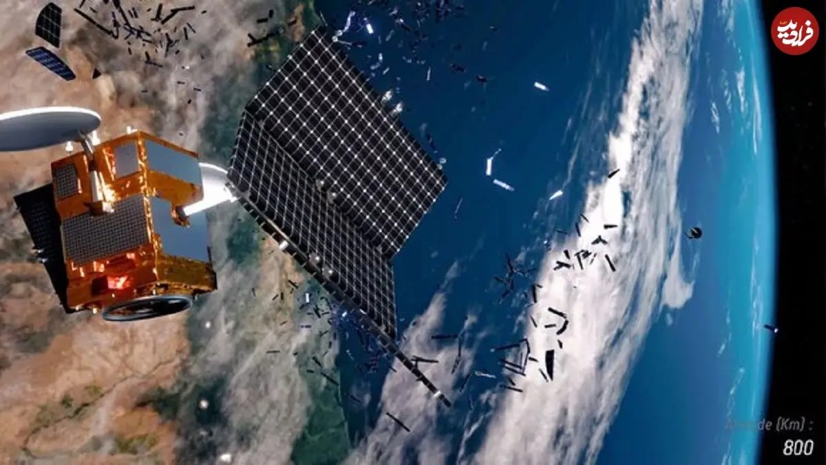 ماهواره روسی بالای زمین از هم پاشید!