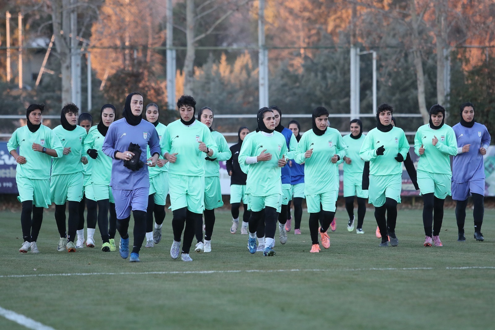 سرمربی تیم ملی فوتبال بانوان ۲۷ بازیکن را به خط کرد