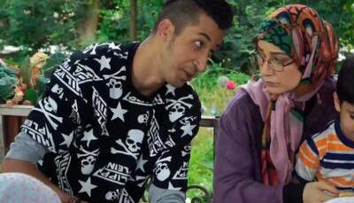 آدم باباش رو لوله می‌کنه؟!