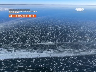 وقتی یخ‌های دریاچه می‌خوانند!