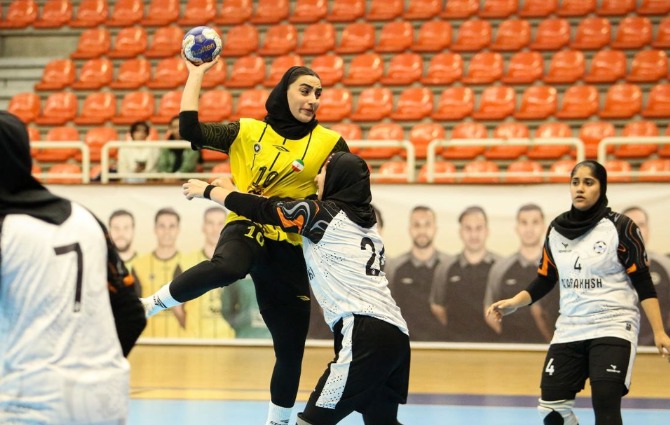 هفته ۱۱ لیگ برتر هندبال بانوان؛ پیروزی صدرنشین‌ها و شکست استقلال در خانه