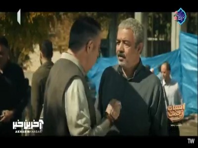 بوس معکوس حسن معجونی بر پیشانی سعیدآقاخانی