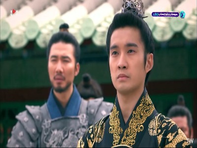 فرمانده به محافظان امپراطور حمله کرد!