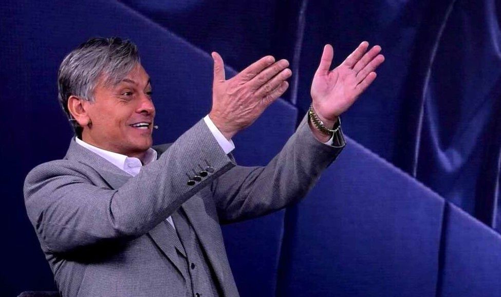 دارند پرسپولیس را می‌چاپند/ از هواداران می‌خواهم این تازه‌واردها را بزرگ نکنند/ حتما بازیگری را تجربه می‌کنم