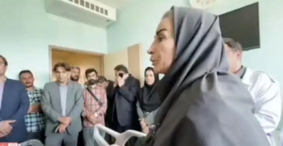 عیادت از دو دختر ۷ و ۱۵ ساله قربانی کودک‌آزاری شدید