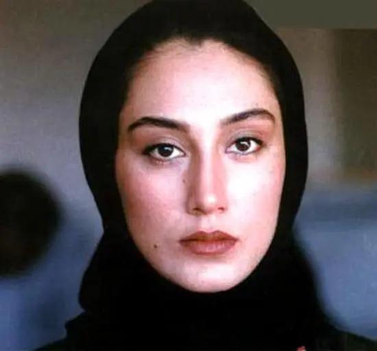 آریا بانو