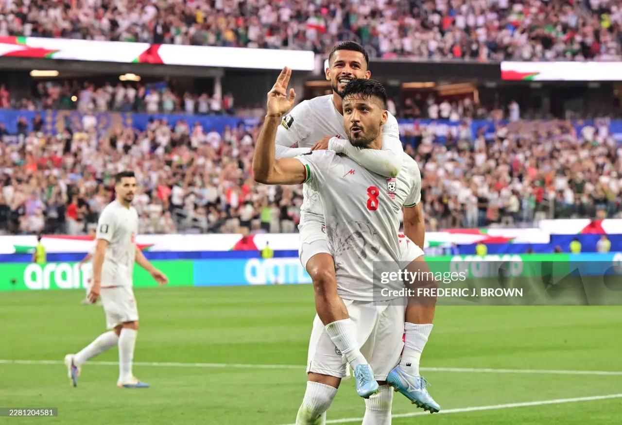 آریا بانو