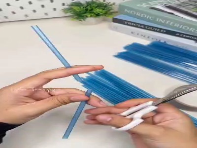 جامدادی و نگهدارنده گوشی با نِی