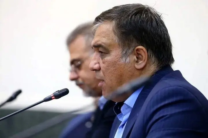 وعده‌ای که تاجرنیا نداد، توییت جعلی خبرساز شد!