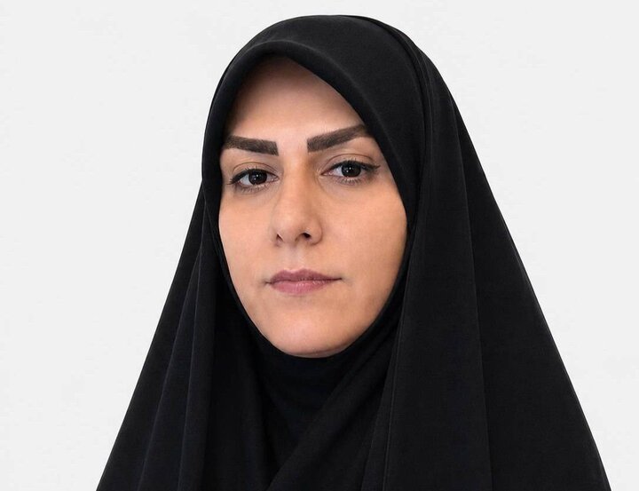 آریا بانو
