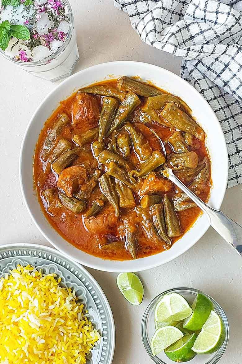 طرز تهیه خورشت بامیه جاافتاده به سبک قدیمی