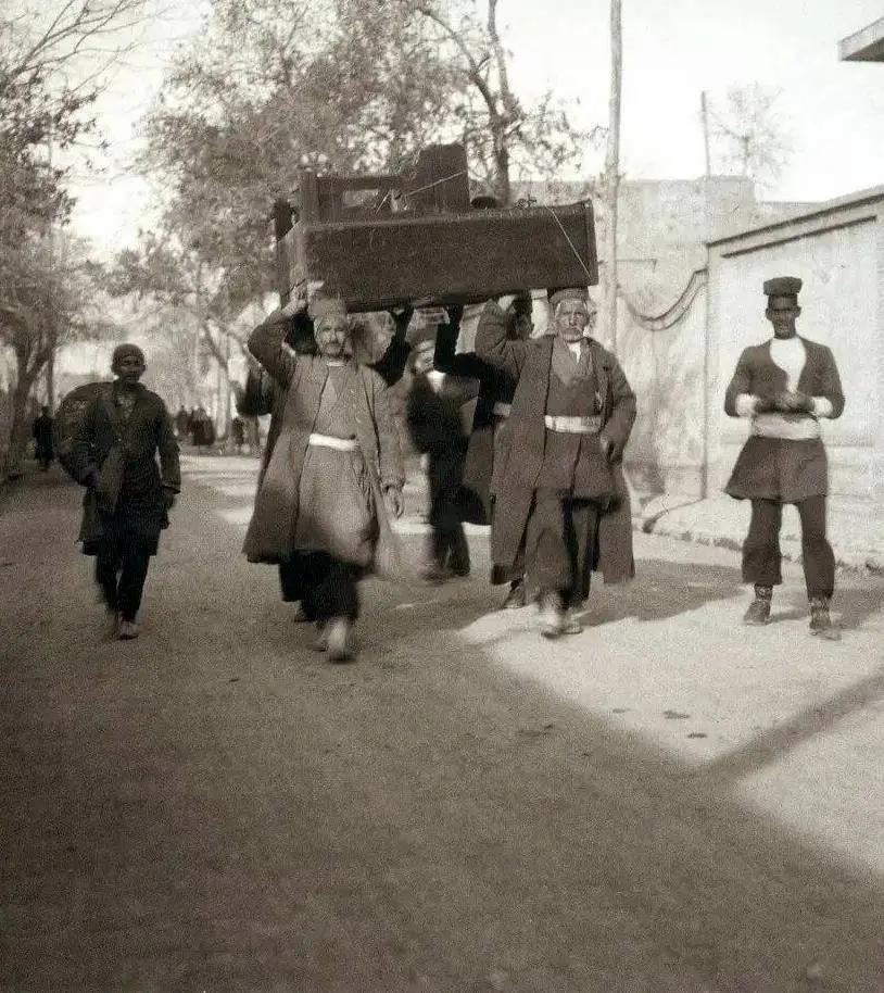 آریا بانو