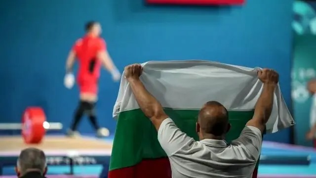 فاجعه در وزنه‌برداری بلغارستان در آستانه مسابقات جهانی چین