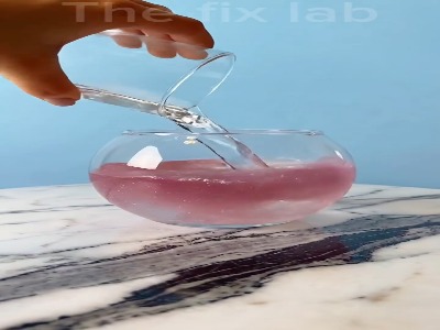 با اکلیل و آب یک شمع دخترونه بساز