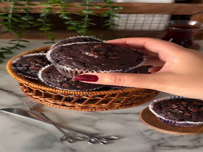 کیک مافین شکلاتی با بافتی بی نظیر